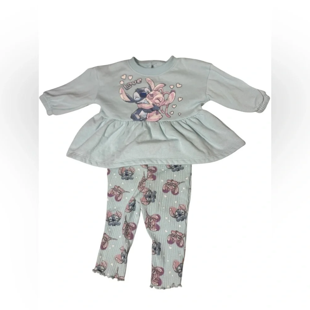 Carters brand bundle Kids 3-6 months old - 18 items for girls